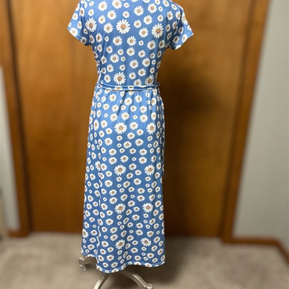 Wrap Dress - Picture 3 of 5